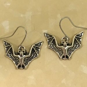 Flying Bats Earrings Halloween